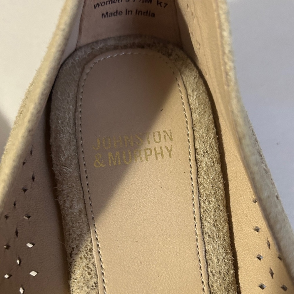 Johnston & Murphy Metallic Gold Flats - Picture 2 of 7